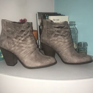 Fergalicious Heels Size 7